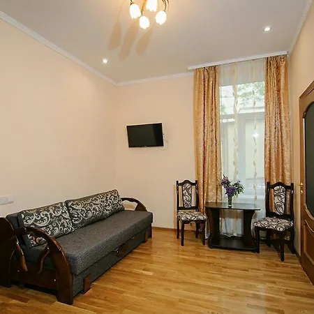 Apartment On Brativ Rohatyntsiv 3 Lviv