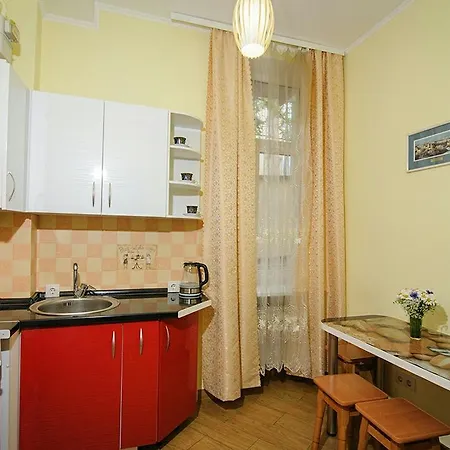 On Brativ Rohatyntsiv 3 Apartment *